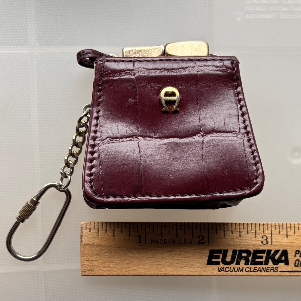 🔴New Etienne Aigner Mini Burgundy & Gold Tone Keychain Purse/Bag - Picture 7 of 9